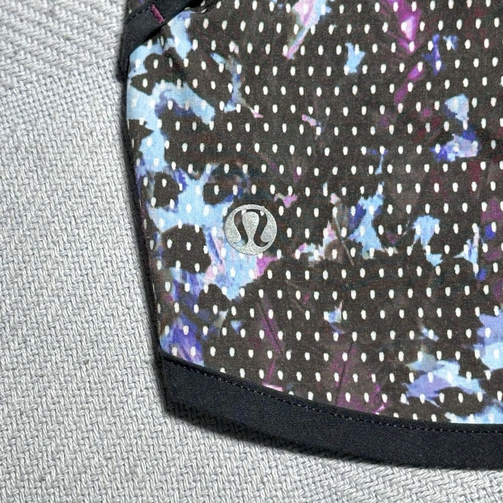 Lululemon Split Second Lined Shorts Women's Size … - image 4